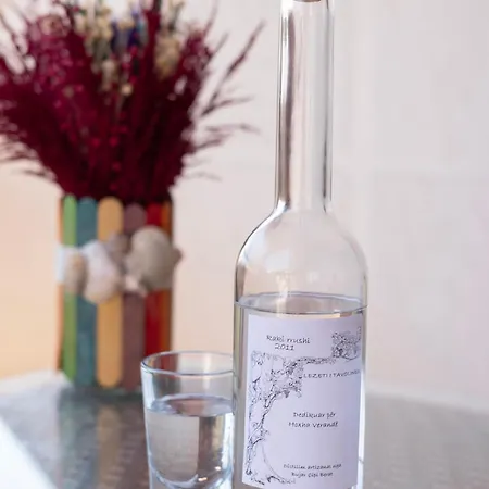 Hoxha Veranda * Durrës