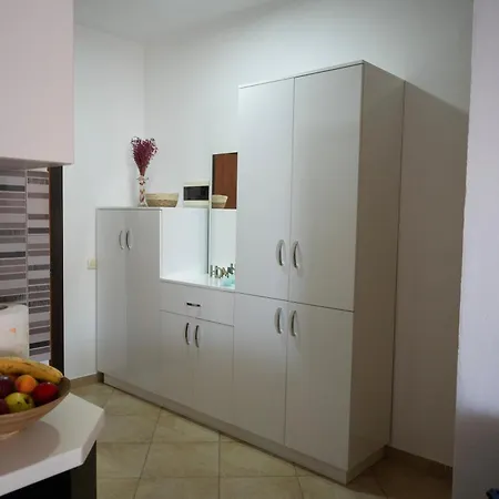 Hoxha Veranda * Durres