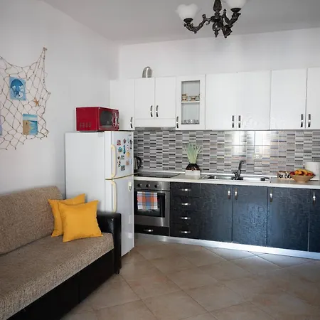 Hoxha Veranda Durres