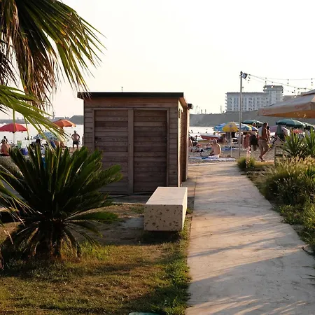 Hoxha Veranda Apartment *