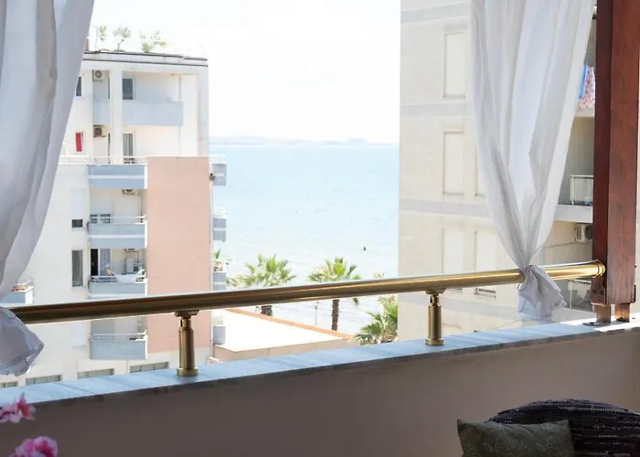 Daire Hoxha Veranda *