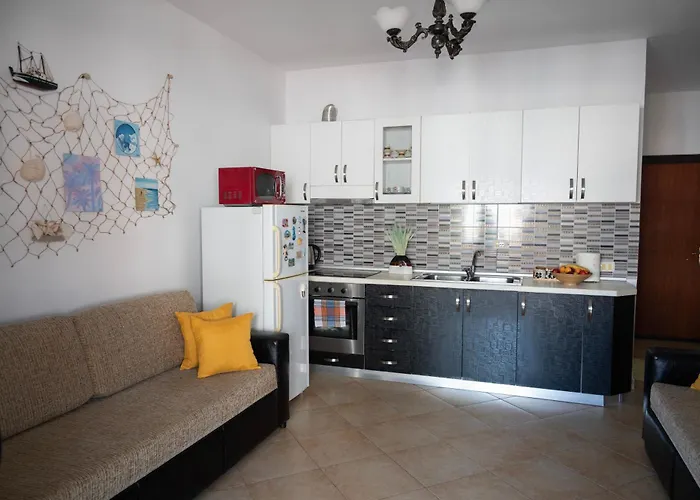 Hoxha Veranda Durrës